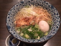 「あっさり鶏そば（680円 ）と味玉（100円）」@鶏そば 一瑳の写真