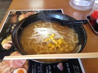 「炊き出し(らーめん　醤油　太麺タイプ　チャーシュー抜き)」@らーめん次郎冠者の写真