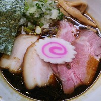 「黒チャーシュー麺～富山Lover's～ ８００円＋生卵５０円」@良温(Ra-on)の写真