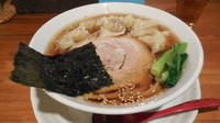 「わんたん麺・平打ち麺」@らーめん ひよりの写真