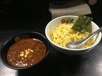 「【ブログ限定】冬の特濃味噌つけめん＋中盛、800円＋100円」@らーめん三獣使の写真