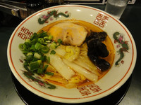 「ピリ辛白菜ラーメン（薄口・細麺）」@金久右衛門 阿波座店の写真