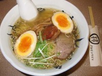 「梅しおらーめん　700円＋双子の味玉　100円」@与ろゐ屋の写真