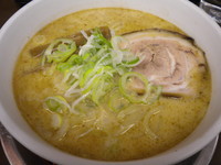 「らーめん680円」@自家製太打麺 勢拉 行徳駅前店の写真