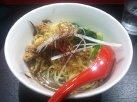 「汁なし黒ごま担々麺 800円」@あかくろたんたんの写真