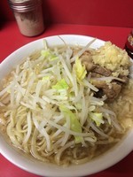 「小豚 ニンニクマシマシ」@ラーメン二郎 千住大橋駅前店の写真