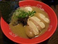 「きまはち細麺豚骨　 白味　＋きまのせ　＋替玉」@きまはち商店の写真