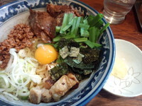 「牛すじまぜそば850円」@中華そば 旋の写真