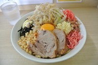 「まぜそば　750円　野菜　ニンニク　脂」@ラーメンいつきの写真