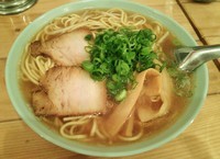 「中華そば￥500」@餃子屋 社領の写真