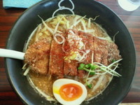「味噌パーコー麺 900円」@ラーメンげんきだまの写真