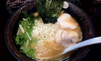 「濃厚鶏骨醤油ラーメン700円」@濃厚鶏そば 麺屋武一 秋葉原店の写真
