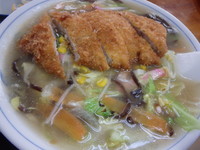 「とんかつちゃんぽんセット(いなり)(800+200円)」@お食事処 ふくしまの写真