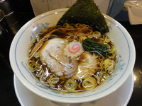 「新潟長岡醤油ラーメン」@麺や ぶたコング 梅田本店の写真