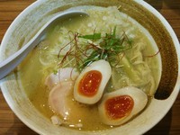 「味玉入り濃厚鶏白湯そば （140222）」@濃厚鶏そば 麺屋武一 新橋本店の写真