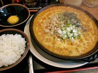 「満州トロトロ 担々汁あり油そば\750」@濃厚豚骨ラーメン 竹三郎の写真