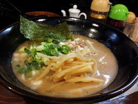 「らーめん 600円+メンマ100円」@めんや 参○伍 飯田橋店の写真