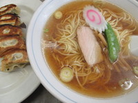 「ラーメン+餃子　「300円+200円」」@タカノの写真