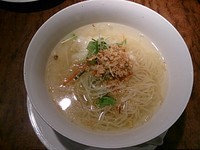 「海老ワンタン麺」@維新號 點心茶室 二子玉川店の写真