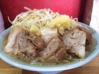 「チャーシューメン （ﾆﾝﾆｸ）」@ラーメン髭の写真