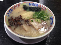 「ラーメン ＋替玉(150円)」@博多ラーメン よねちゃんの写真