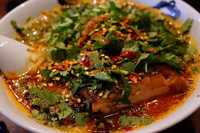 「肉増しカラシビ味噌らー麺（辛さ・シビ増し）＋パクチー」@カラシビ味噌らー麺 鬼金棒の写真