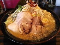 「【限定】背脂煮干赤味噌ラーメン780円＋ビール」@丸め～背脂煮干～の写真