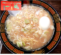 「葱＋塩玉＋半替え玉（1,090円）！」@一蘭 横浜西口店の写真