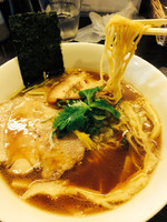 「醤油中華そば ¥750」@中華そば こむぎの写真