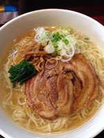 「自然洞ラーメン白無料大盛麺増し」@自然洞 麺舗の写真