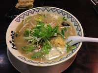 「タンメン+炒飯＋汁だく焼き餃子」@東京豚骨拉麺 ばんから 新宿歌舞伎町支店の写真