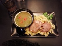 「ミニジョニーディップ　バジルとんこつ　つけ麺」@IKEMEN HOLLYWOODの写真