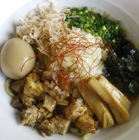 「海老まぜそば  ７５０円＋辛肉味噌（ハーフ）５０円」@麺屋 むじゃきの写真