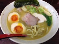 「鶏白湯塩らーめん￥750・味付けたまご￥100」@麺屋 味翔の写真