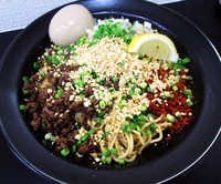 「【数量限定】新坦坦麺（汁なし）＋味玉　８００円＋１００円」@自家製麺SHINの写真