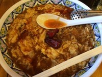 「激辛スーラータンメン【880円】」@中国ラーメン揚州商人 武蔵小山店の写真