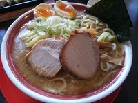 「味玉とんこつ醤油　（大盛り：無料）」@ラッキー食堂まとや 千曲店の写真