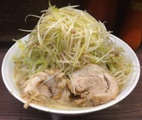 「大ラーメン（700円）+ネギ（100円）ヤサイアブラニンニク」@ラーメン二郎 横浜関内店の写真