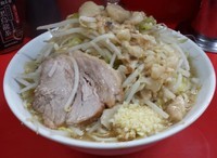 「小ラーメン650円(全部+ショウガ)」@ラーメン二郎 松戸駅前店の写真