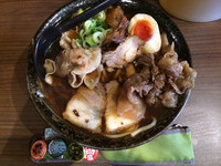 「圧倒的肉そば」@男のラーメン 麺屋わっしょいの写真