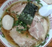 「チャーシュウメン 890円+味玉100円」@伊達屋の写真