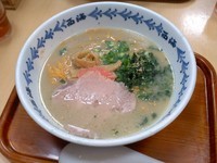 「西海ラーメン、赤麺、替え玉３個」@西海製麺所 稲城若葉台店の写真