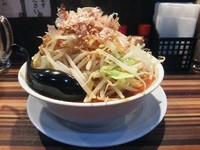 「辛みそラーメン（ヤサイマシ、ニンニク少な目）」@ラーメン・つけ麺 笑福 大阪西中島店の写真
