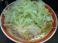 「小ラーメン、固め、ニンニク、野菜＋味つけ玉子」@ラーメン二郎 横浜関内店の写真