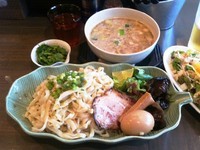 「中辛 青唐つけ麺　900円＋味玉100円＋パクチー50円」@一閑人 鎌倉本店の写真
