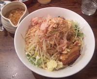 「まぜそば：800円」@つけめんTETSU 駒沢大学店の写真