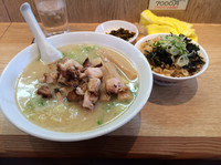 「ナパームラーメン700円+Bランチセット ナパーム丼200円」@信長ラーメンの写真