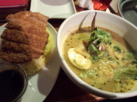 「〖日替わり〗豚カツときゃべつのスープカレー1,200円」@イエロースパイスの写真