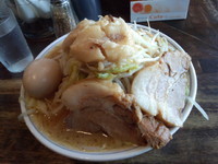 「ラーメン ヤサイ 味玉」@らーめん梵’s BONES北浦和本店の写真