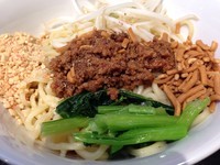 「汁なし坦々麺」@自家製麺ほうきぼし 神田店の写真